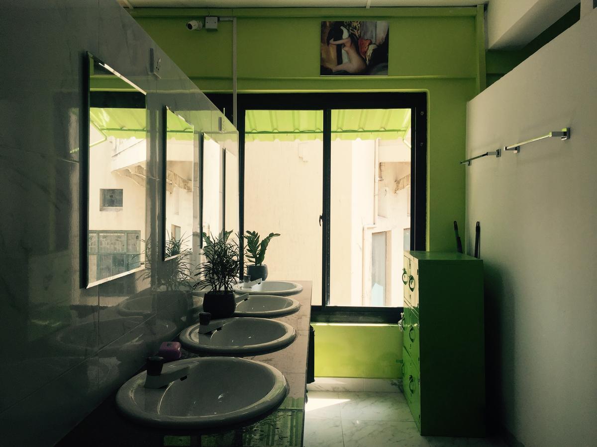 Downtown Monkey Backpackers Хостел Коломбо